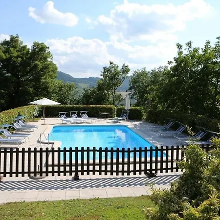 Sleeps 4 Pool Wifi Apartment Piobbico